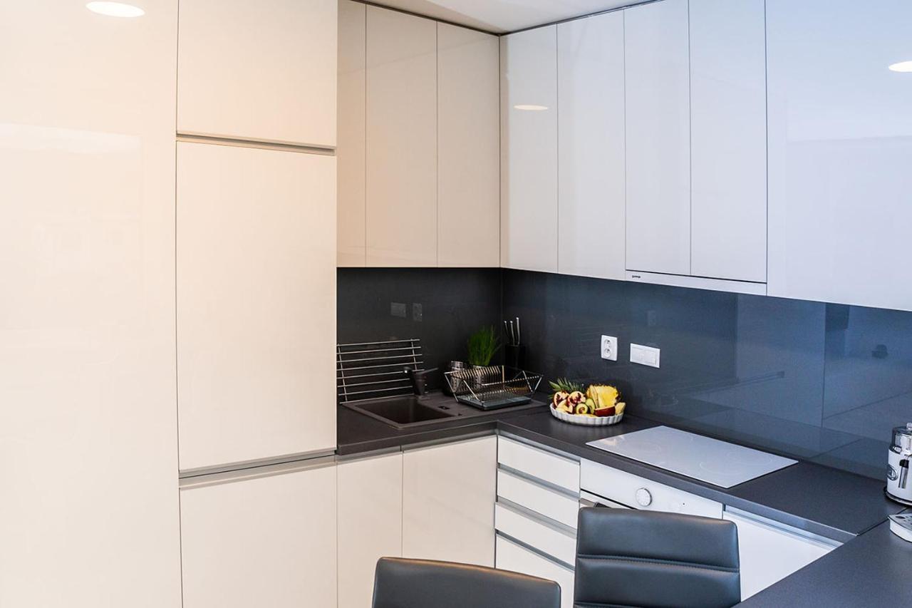 Apartment,Private Parking, Balcony, Smart Check In บันสกาบิสตรีตซา ภายนอก รูปภาพ
